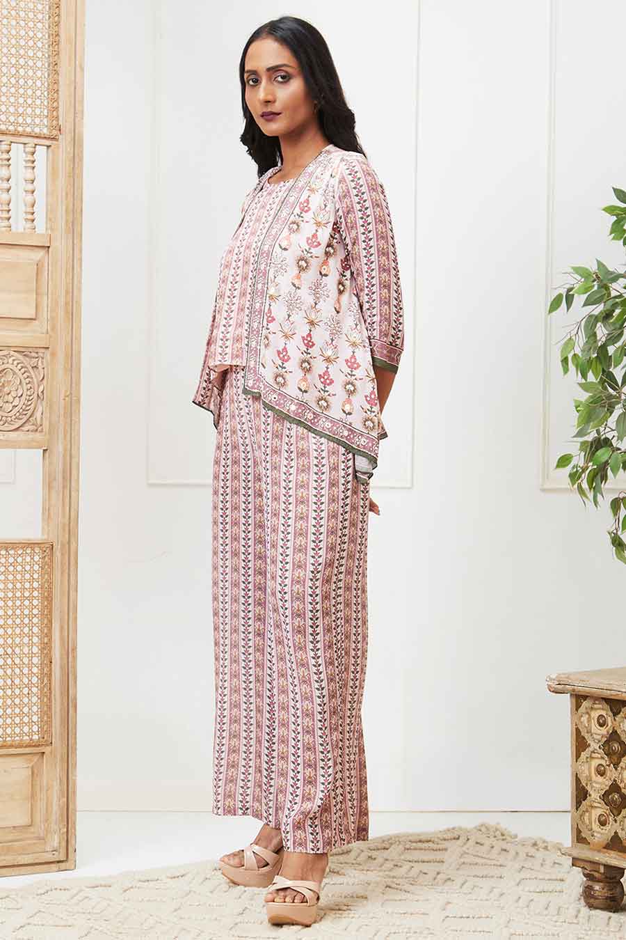 Pink Tabriz Embroidered Co-Ord Set with Jacket