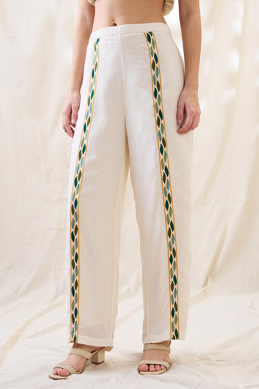 White Linen Gulzaar Applique Co-Ord Set