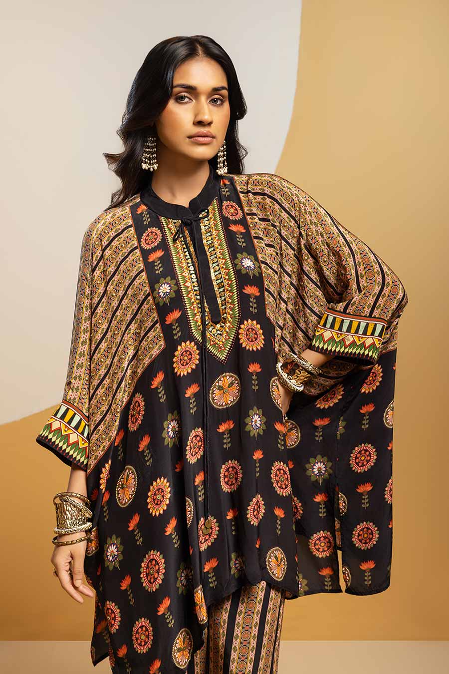 Taarani Black Embellished Kimono Co-Ord Set