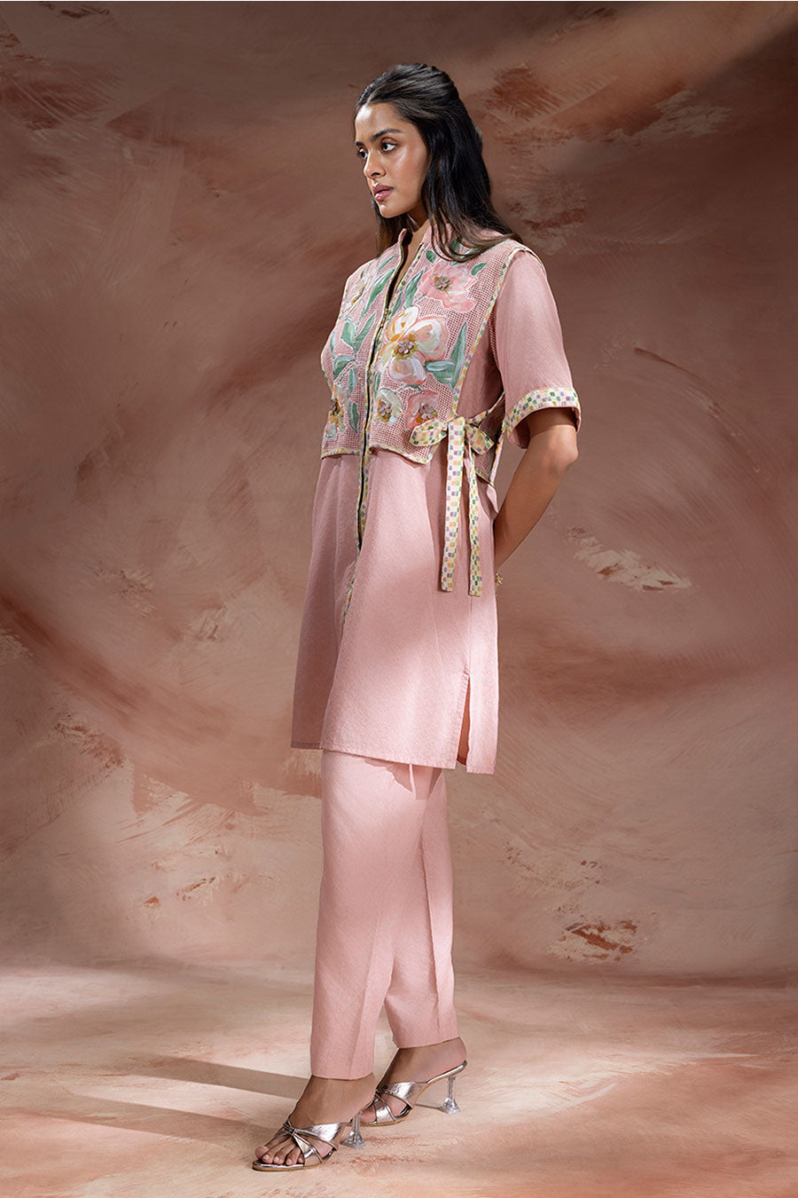 Pink Zeya Appliqué Bib Kurta & Pants Set
