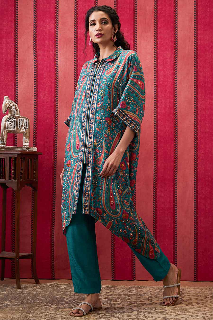 Teal Green Qala Embroidered Kurta & Pant Set