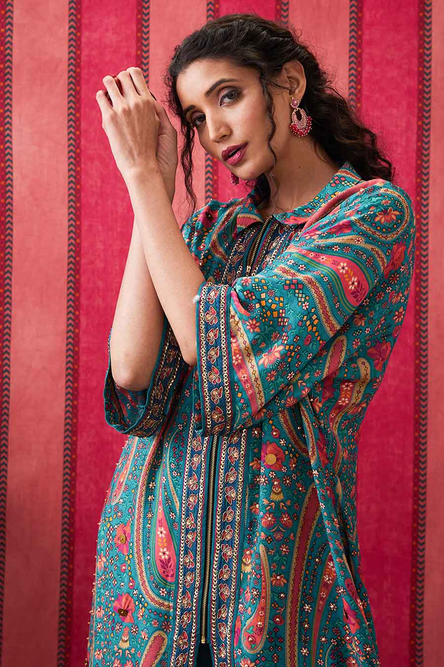 Teal Green Qala Embroidered Kurta & Pant Set