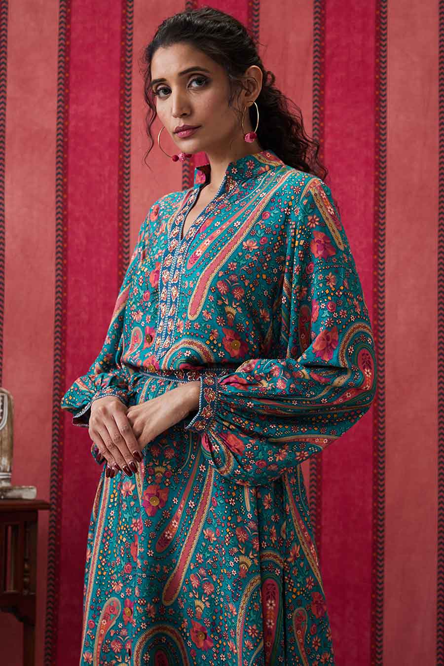 Teal Green Qala Embroidered Kurta Set