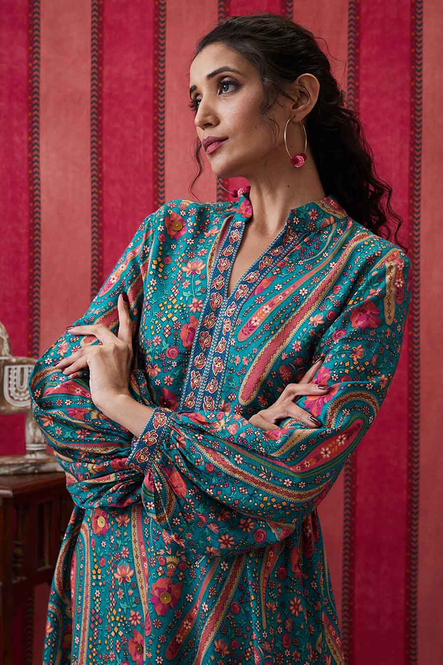 Teal Green Qala Embroidered Kurta Set