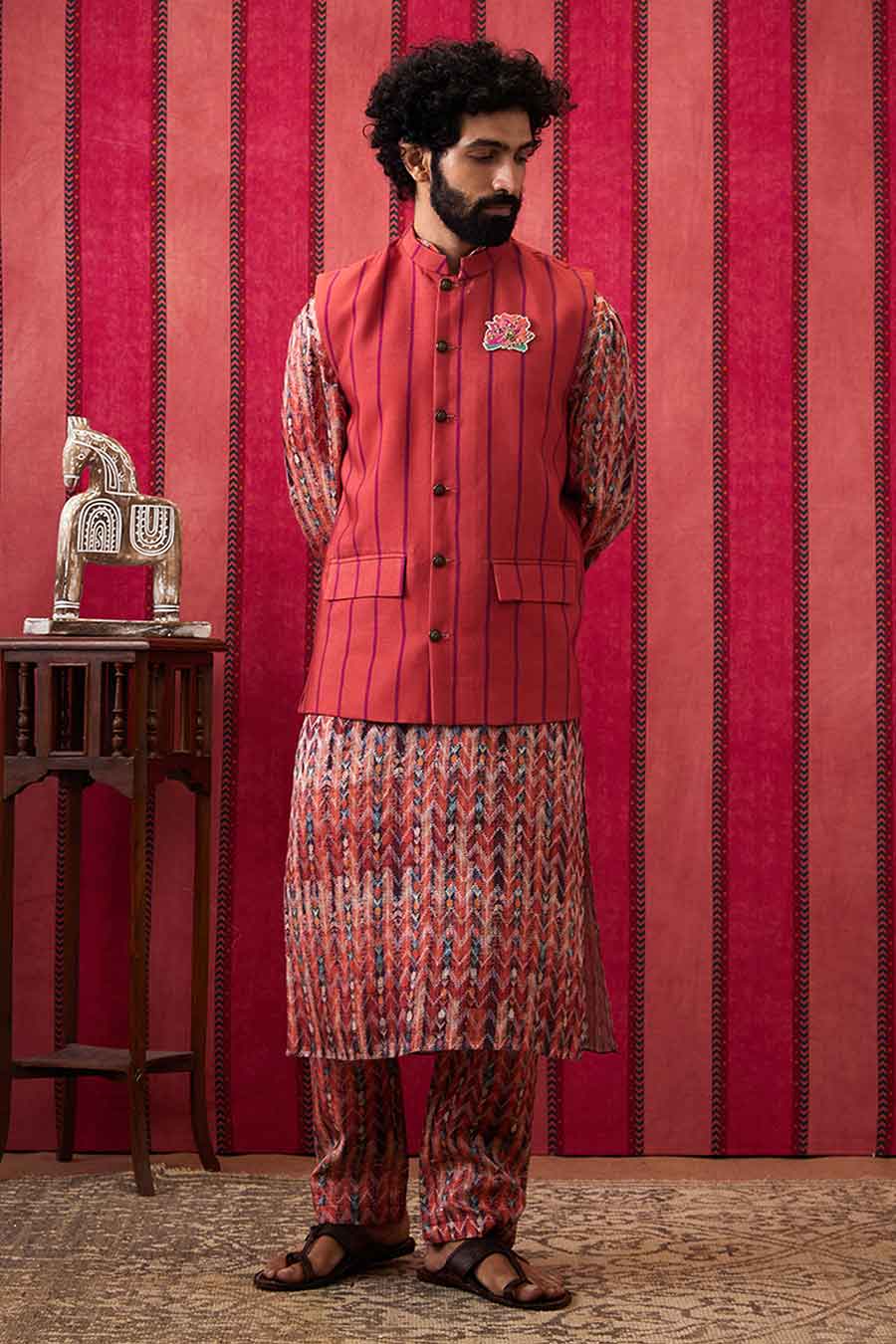 Adah Striped Printed Kurta Set With Bandi