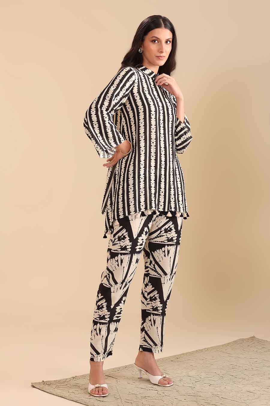 Black & White Naqsh Printed Shirt & Pant Co-Ord Set