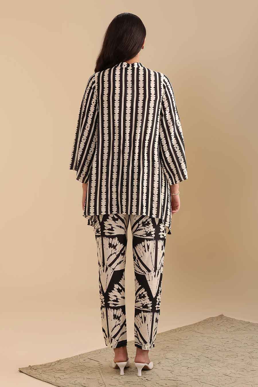 Black & White Naqsh Printed Shirt & Pant Co-Ord Set