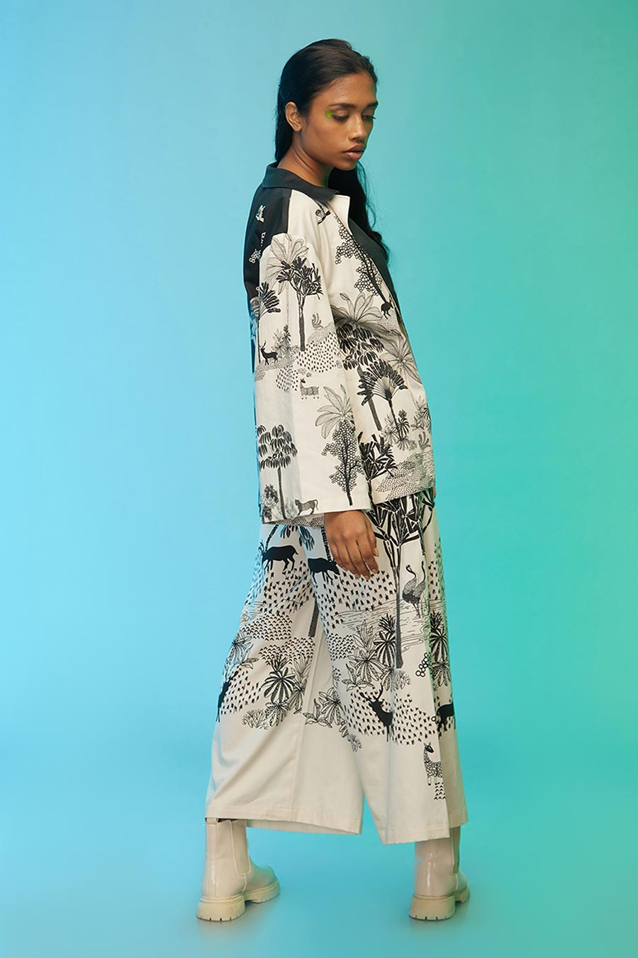 Black & White Tropical Print Jacket & Pant Set