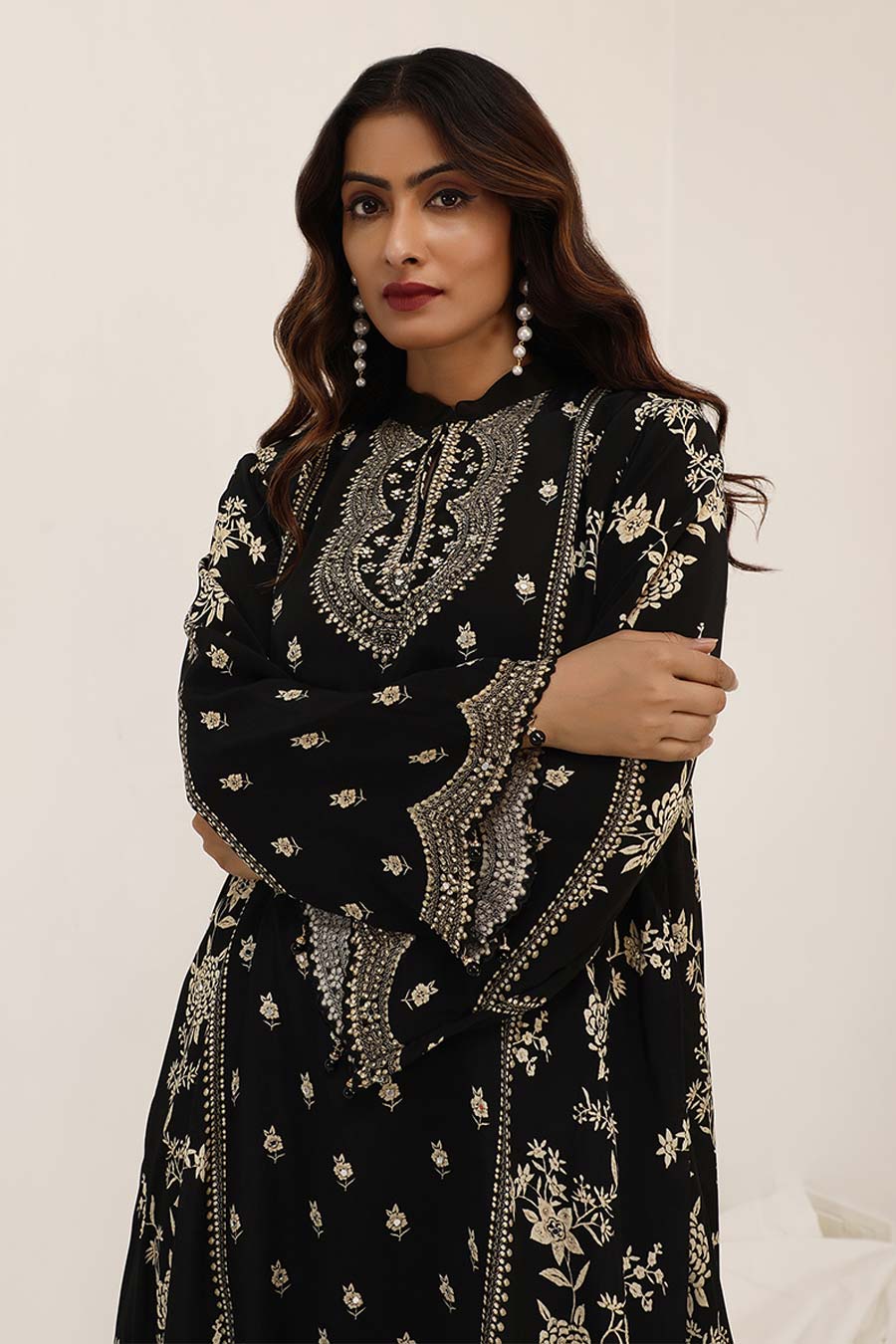 Black Gulshan Embellished A-Line kurta Set
