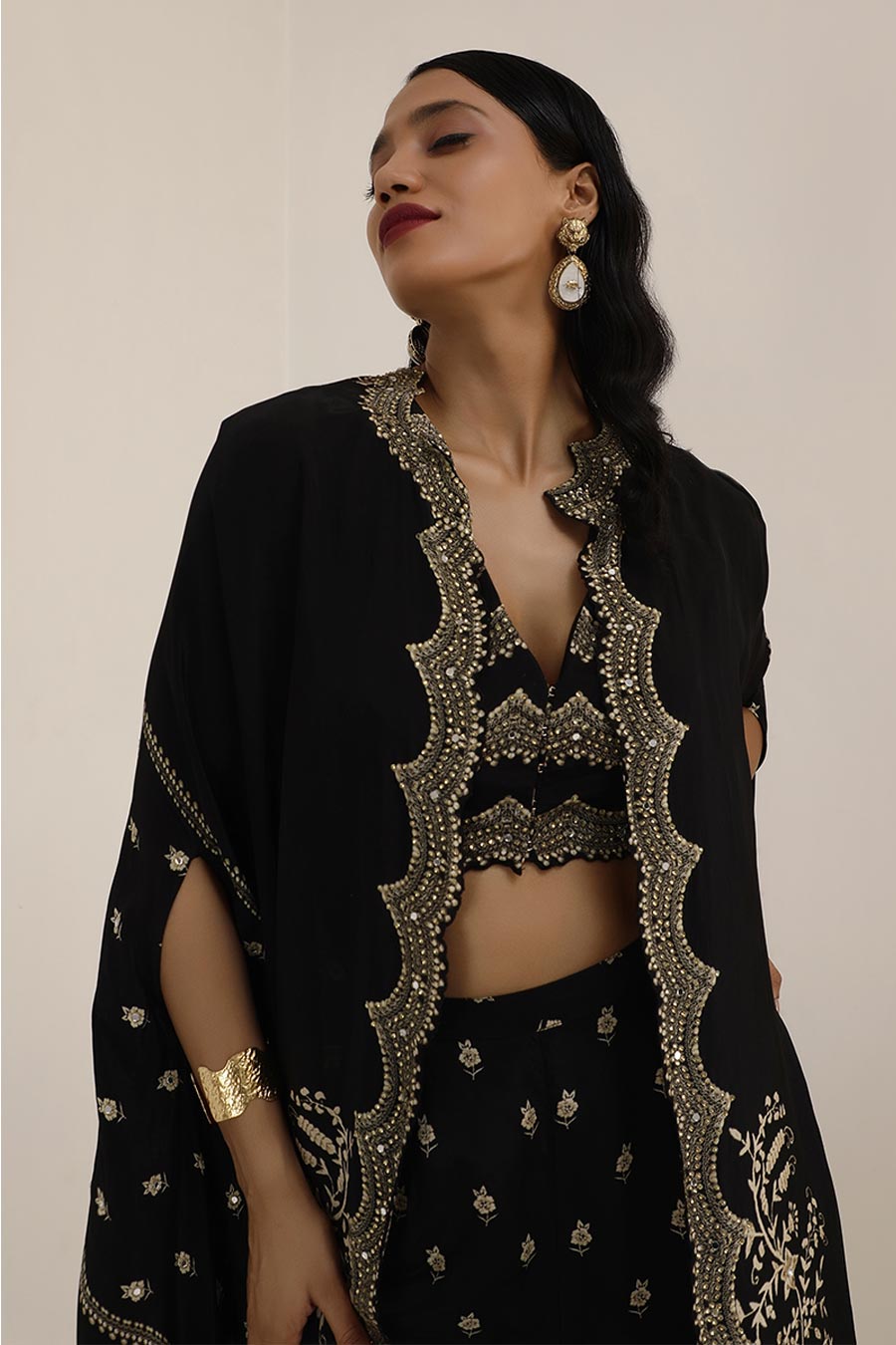 Black Gulshan Embellished Cape Set