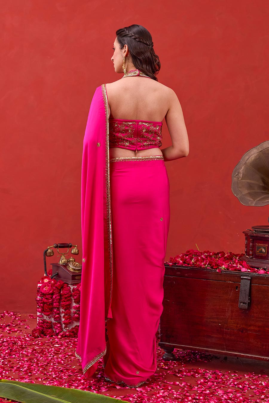 Kaashni Pink Embroidered Saree & Blouse Set