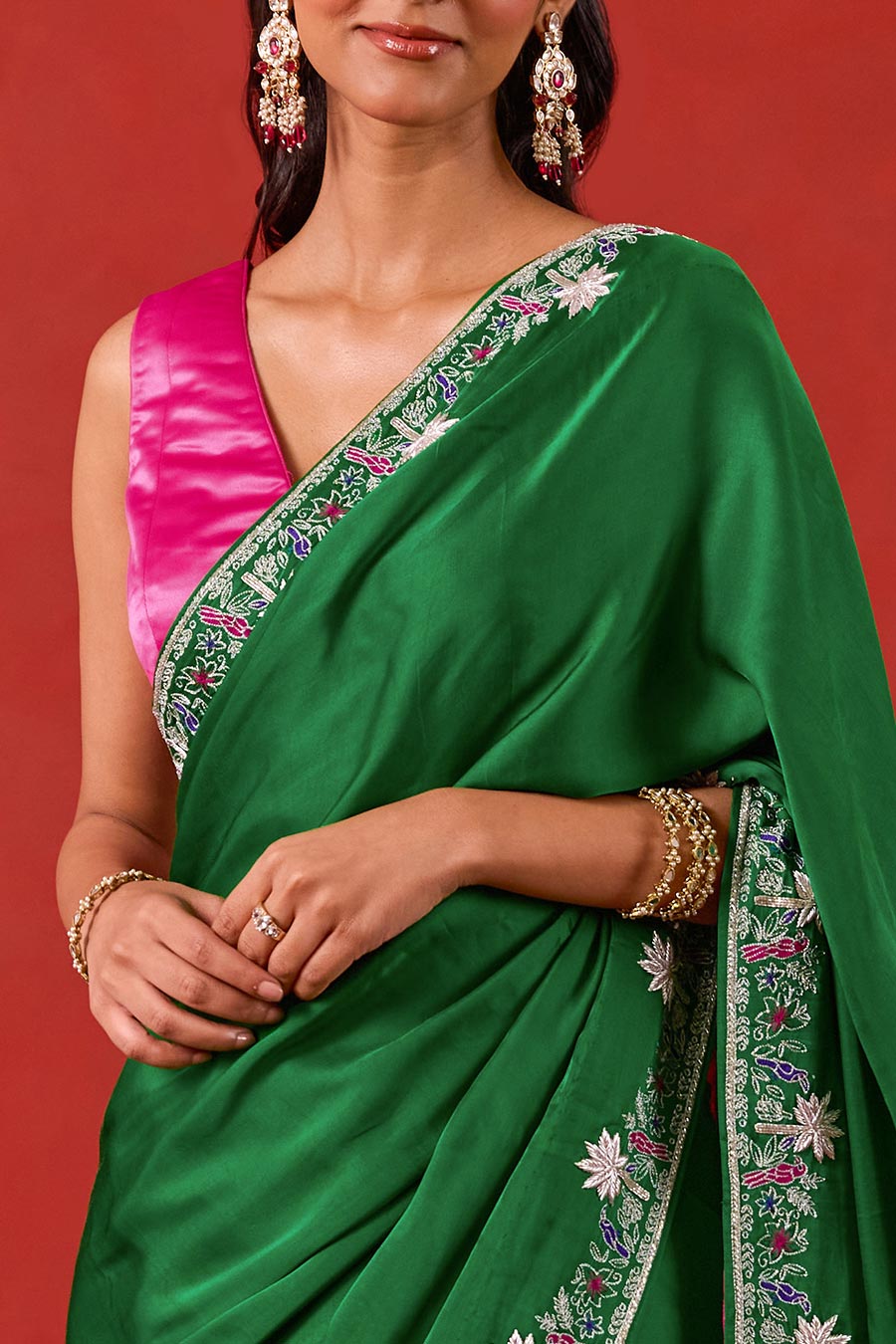 Zariya Green Embroidered Saree With Pink Blouse