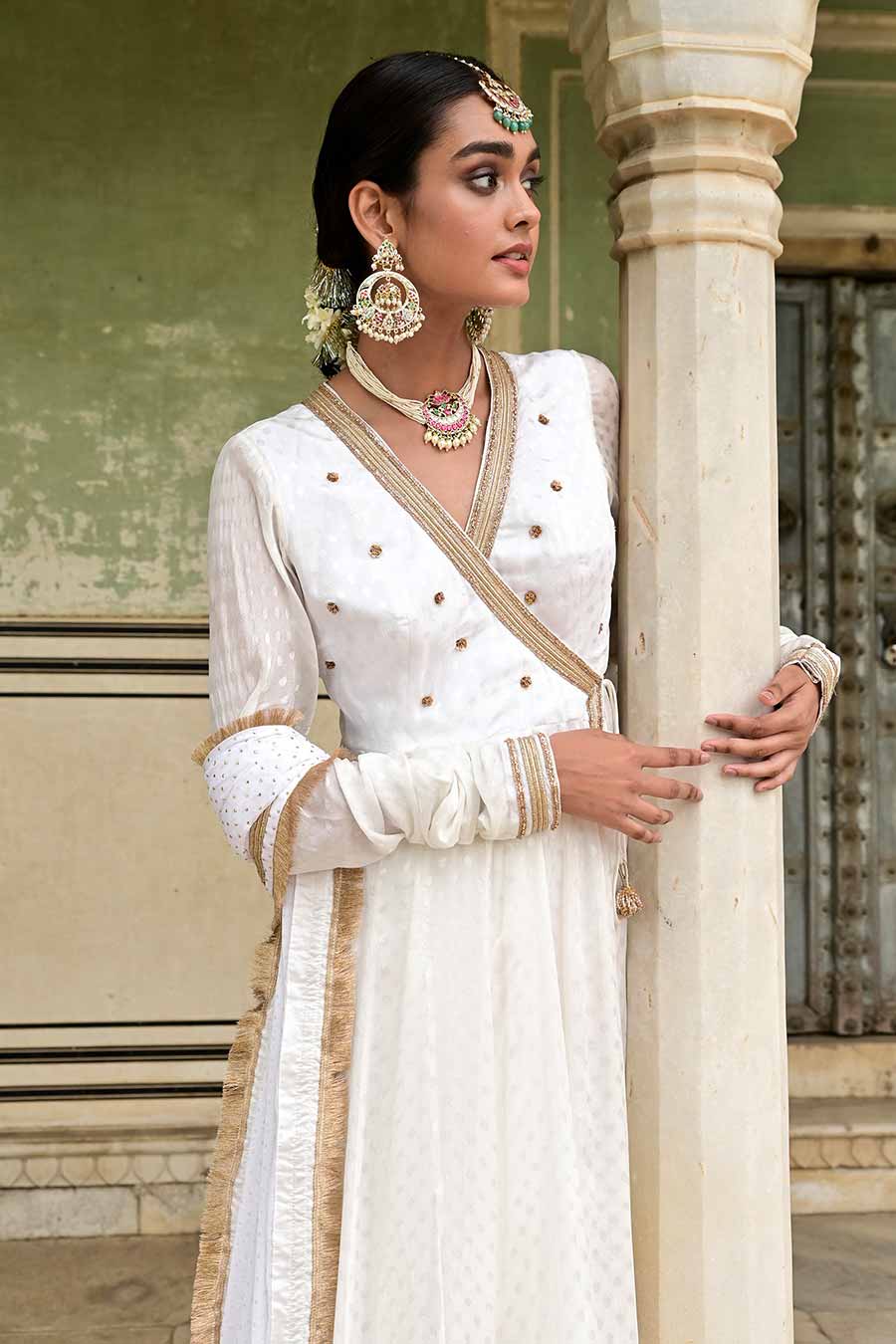 Masakkli White Embroidered Angrakha Set