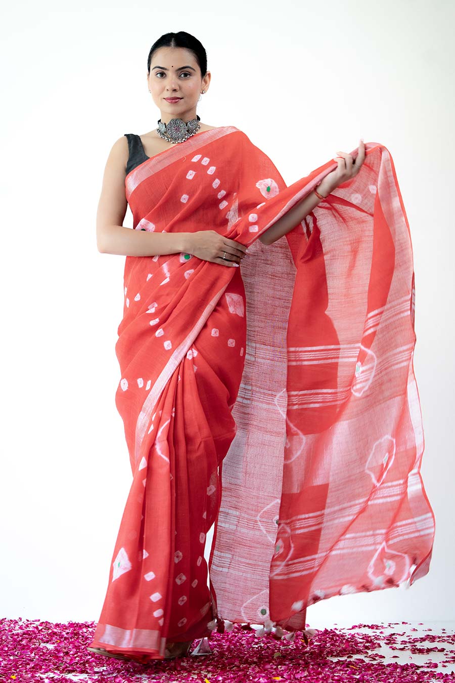 Laalima Red Linen Saree With Unstitched Blouse