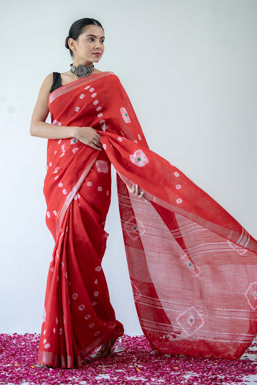 Laalima Red Linen Saree With Unstitched Blouse