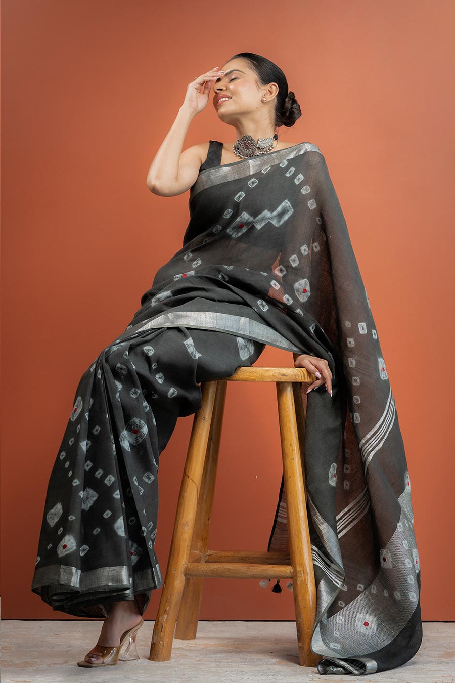 Shyama Black Linen Saree With Unstitched Blouse
