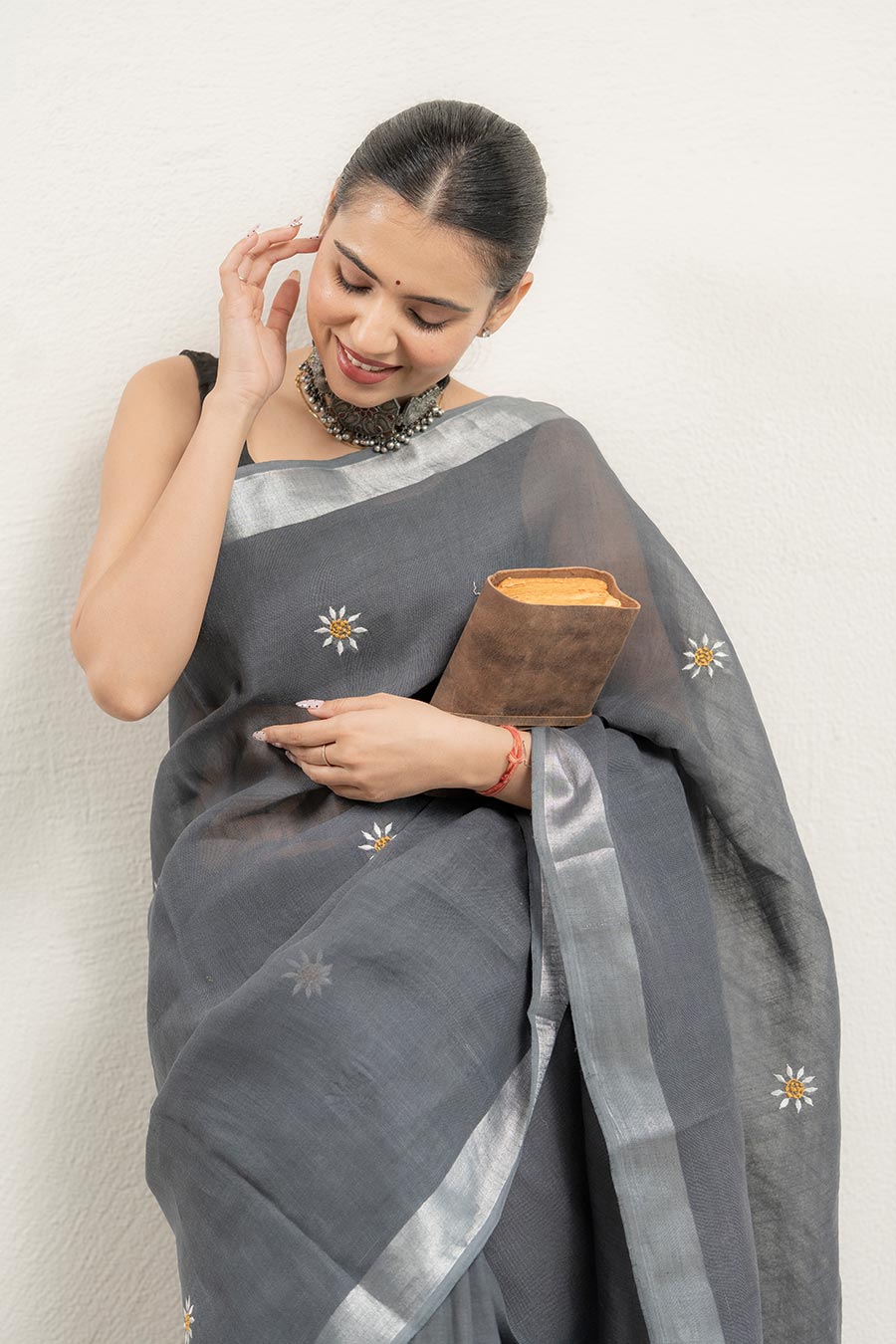 Chandrika Bloom Grey Linen Saree With Unstitched Blouse