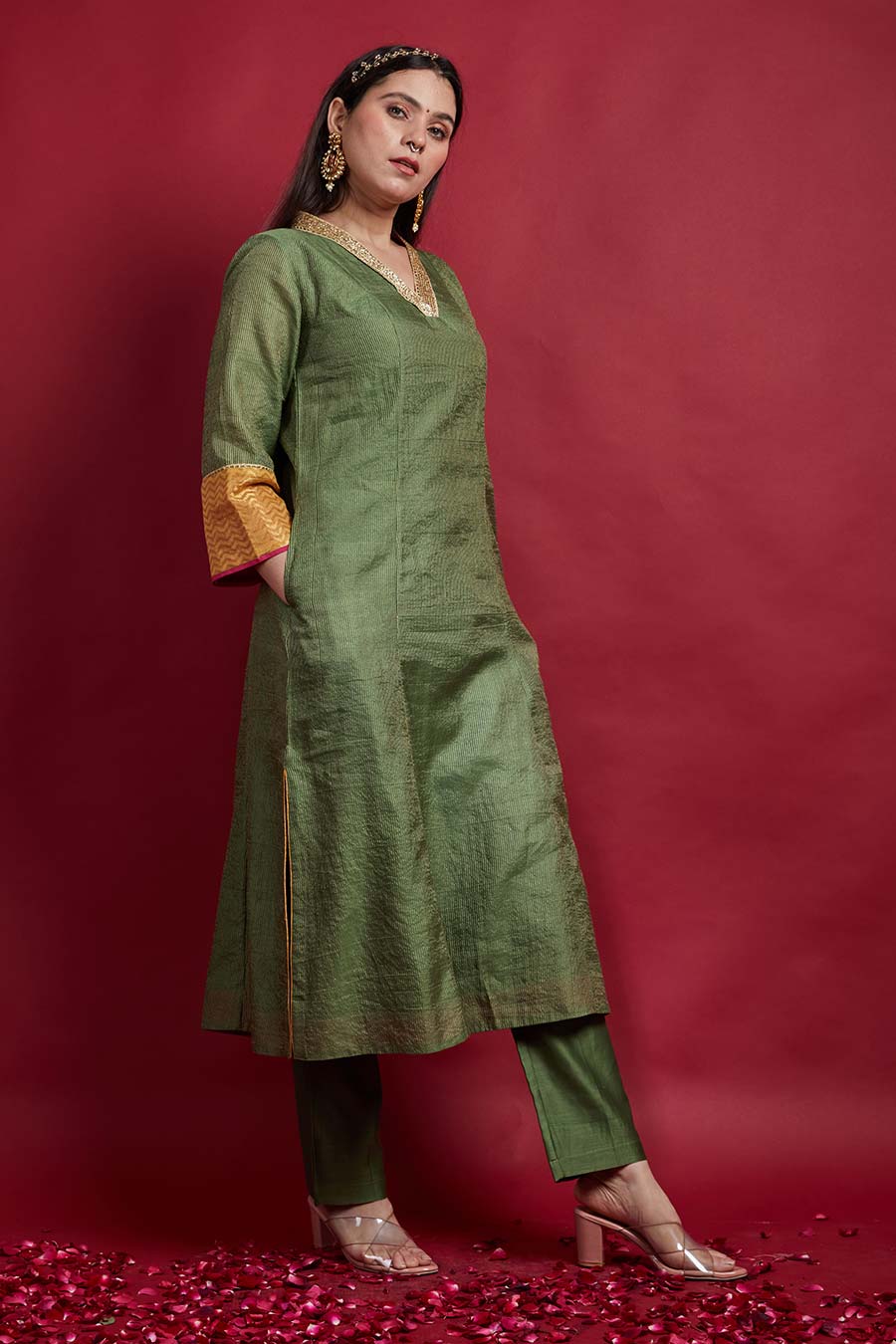 Embroidered Zari Striped Kurta & Pant Set