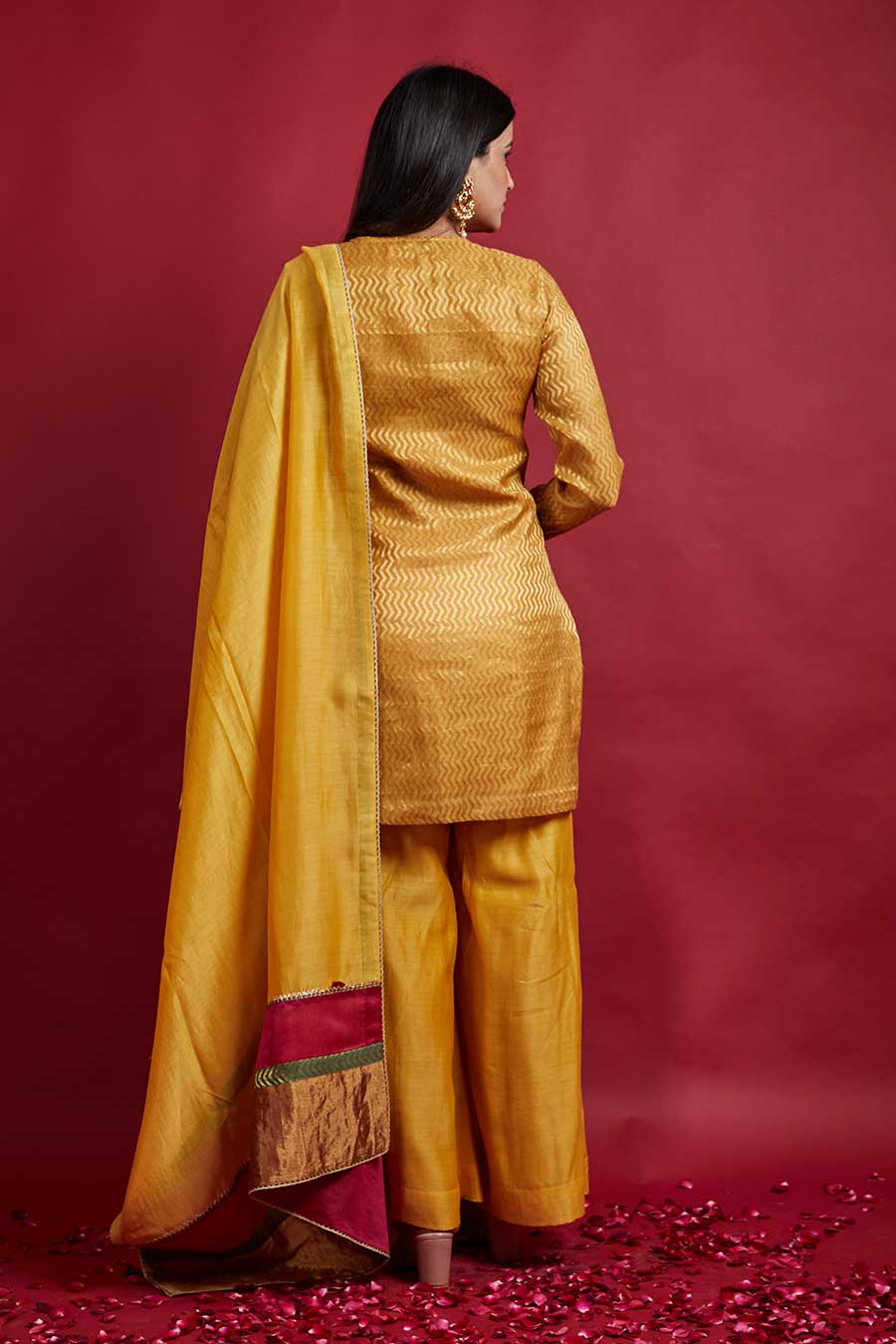 Zig-zag Zari Weave Kurta Set