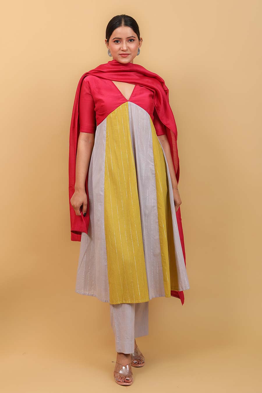 Colour Blocked Panelled Kurta Set