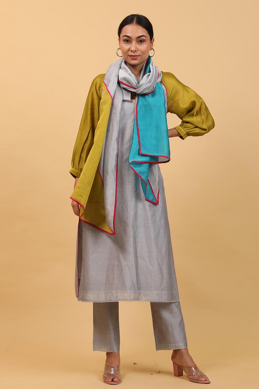 Colour Blocked Raglan Sleeve Kurta Set