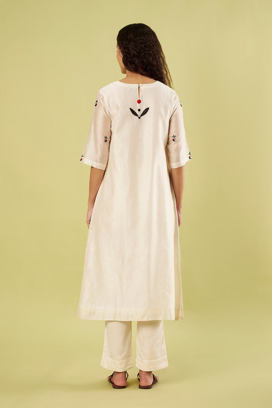 Ivory Chanderi Embroidered Kurta & Pants Set