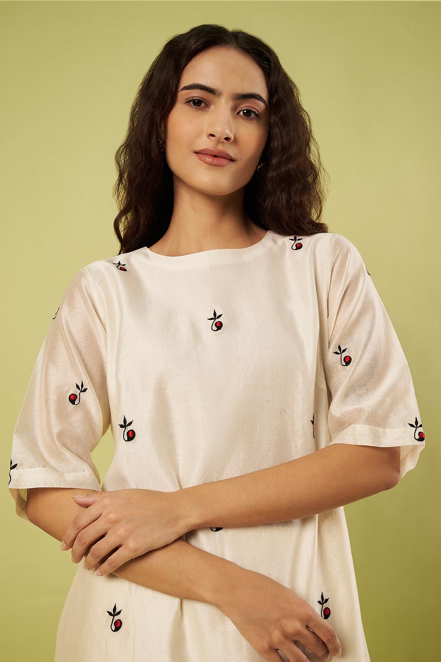 Ivory Chanderi Embroidered Kurta & Pants Set