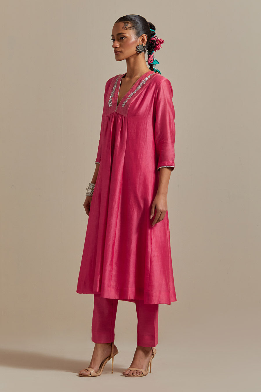 Pink Embroidered Chanderi Kurta Set (Set Of 3)