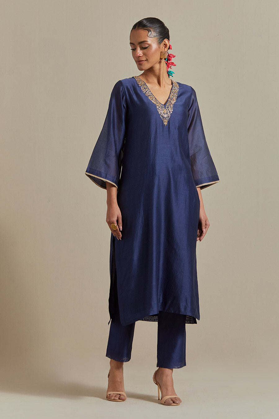 Blue Embroidered Straight Kurta Set (Set Of 3)