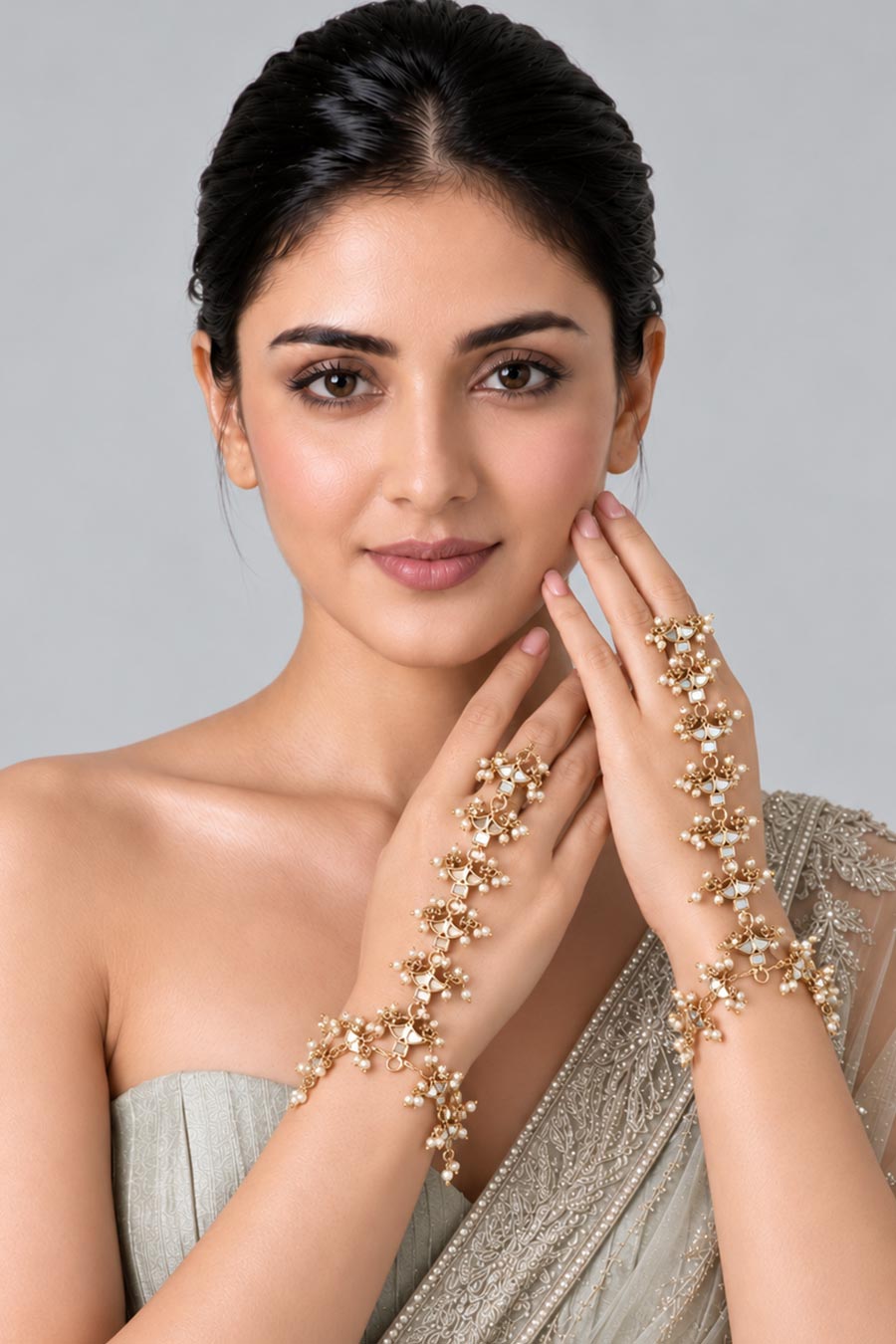 Pearl Kundan Hathphool