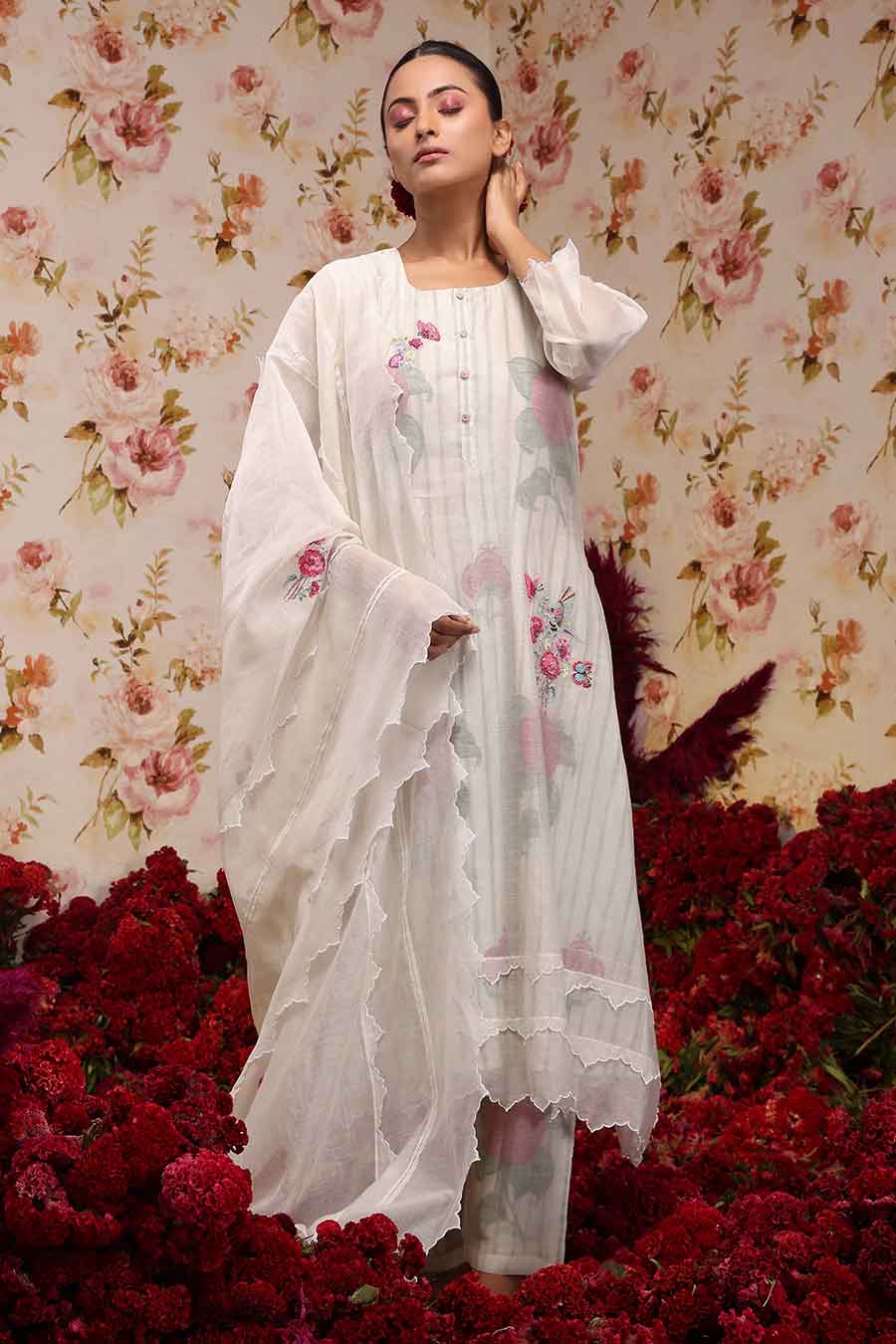 Ivory Chanderi Silk Embroidered Kurta Set