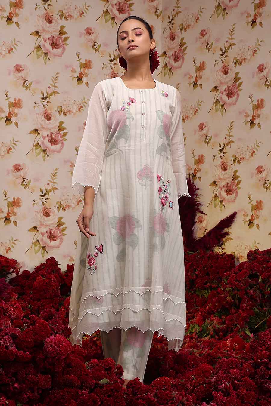 Ivory Chanderi Silk Embroidered Kurta Set