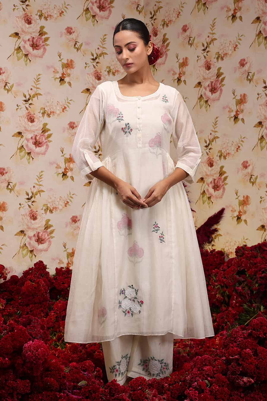 Ivory Chanderi Silk Embroidered Kurta Set