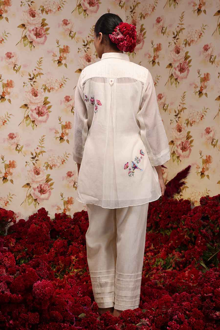 Ivory Chanderi Silk Embroidered Shirt & Pant Set
