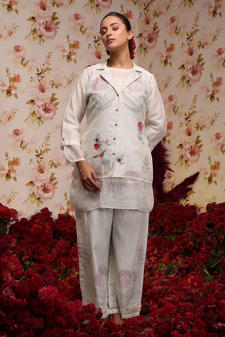 Ivory Chanderi Silk Co-Ord Set With Jacket (3 Pc)