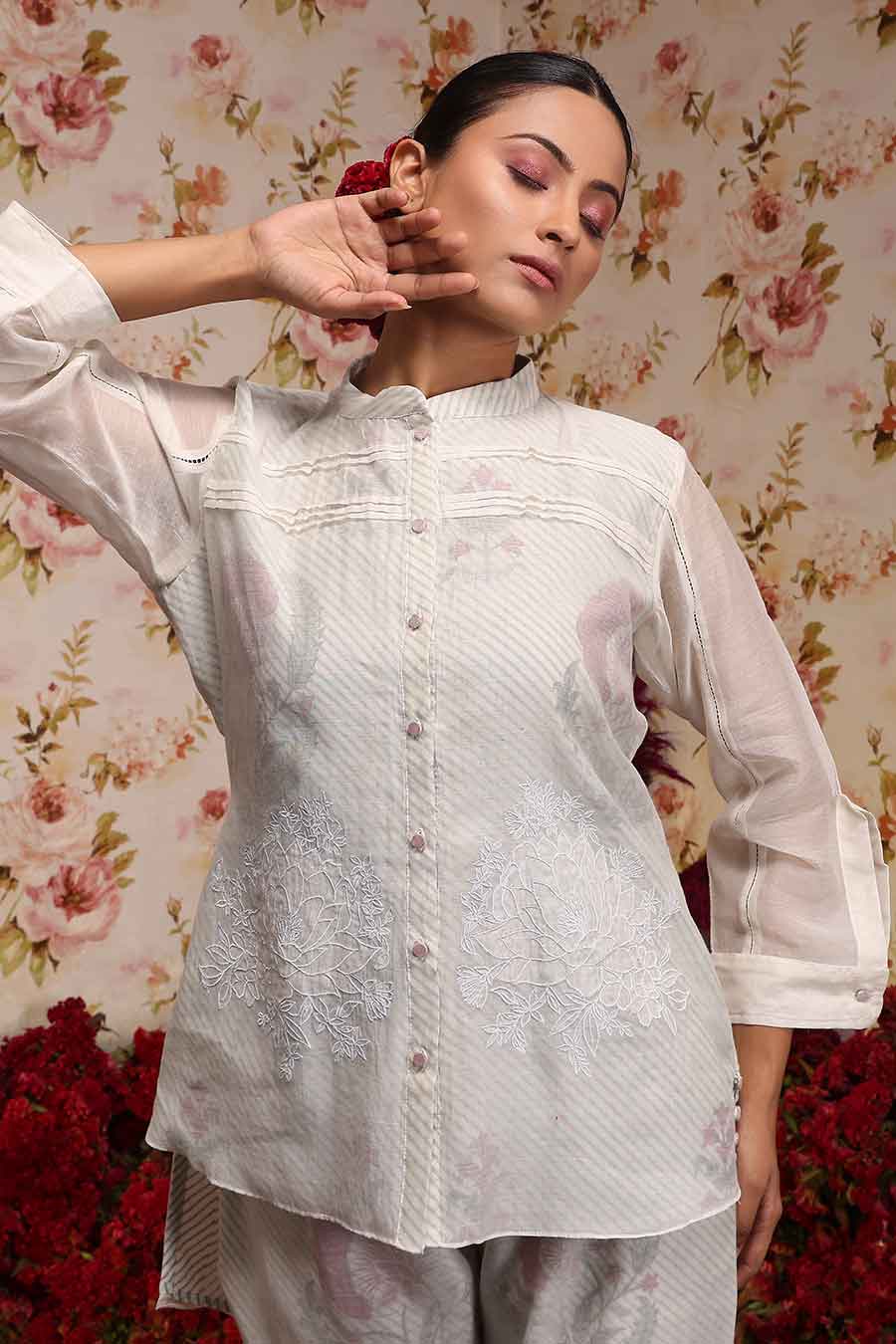 Ivory Chanderi Silk Embroidered Shirt & Pant Set