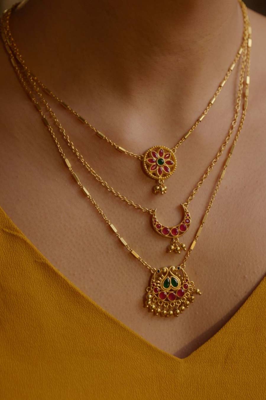 Festive Flowers Earrings & Necklace Set