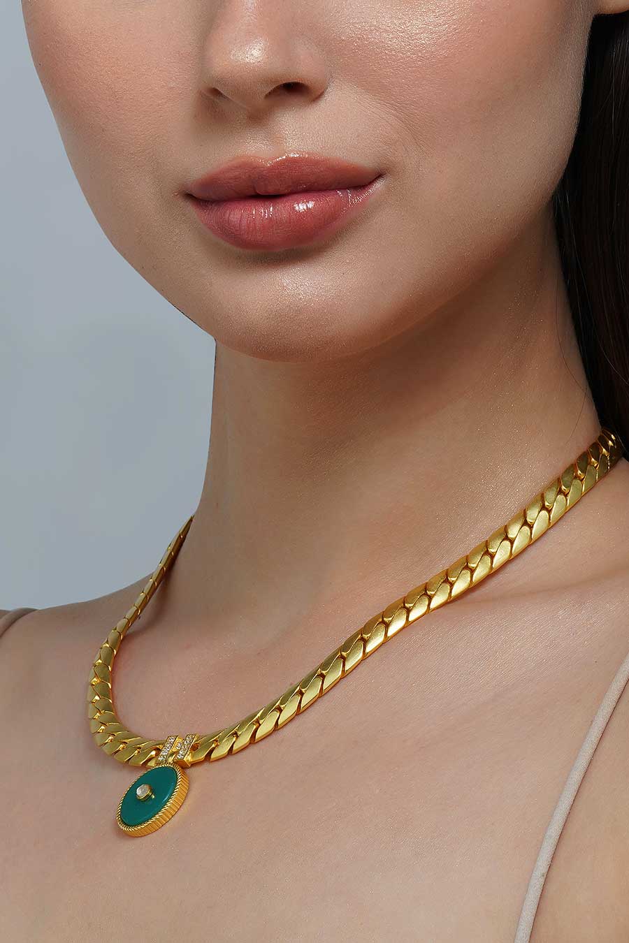 Onyx Modern Begum Gold Plated Pendant Necklace