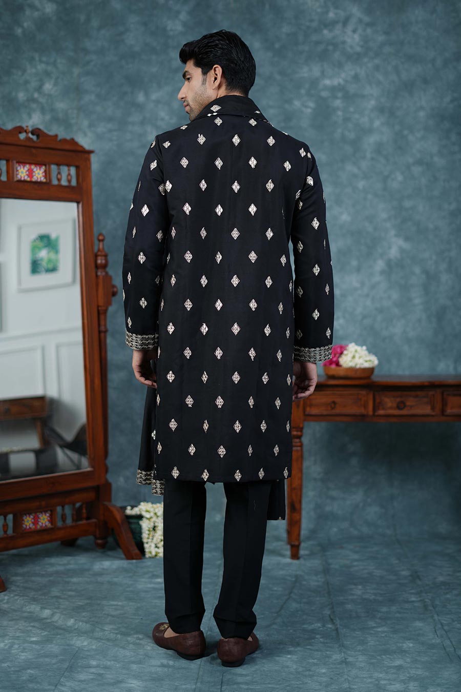 Black Chanderi Embroidered Kurta Set