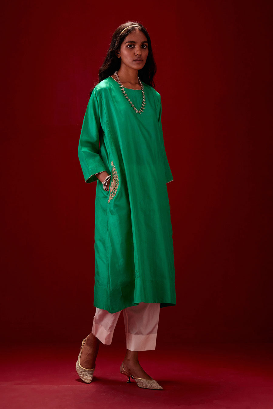 Emerald Green Silk Embroidered Kurta & Pant Set