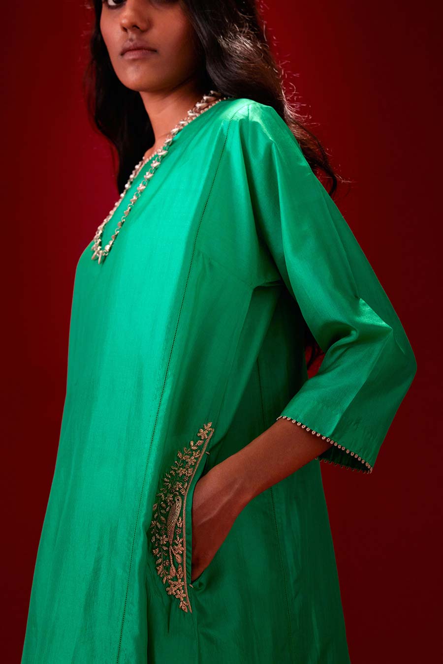 Emerald Green Silk Embroidered Kurta & Pant Set