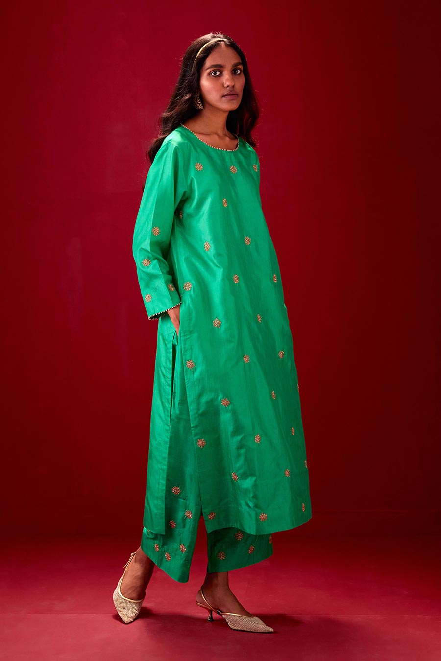 Emerald Green Silk Embroidered Kurta & Pant Set