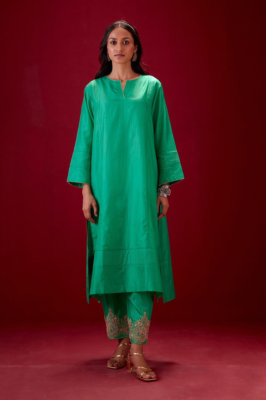 Emerald Green Silk Embroidered Kurta & Pant Set