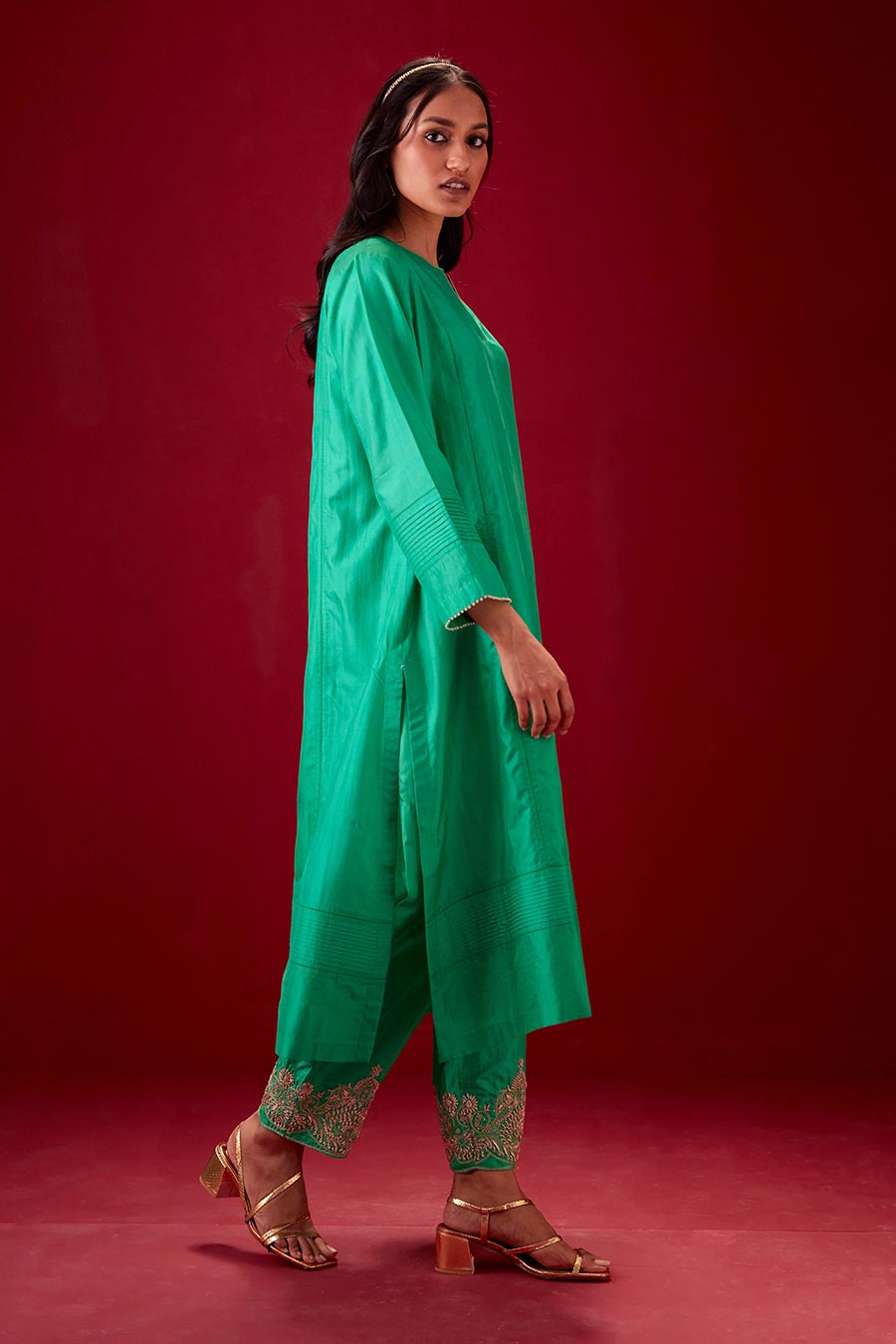 Emerald Green Silk Embroidered Kurta & Pant Set