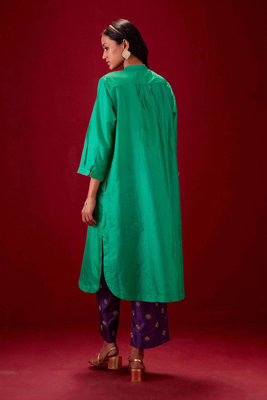 Emerald Green Silk Embroidered Kurta & Pant Set