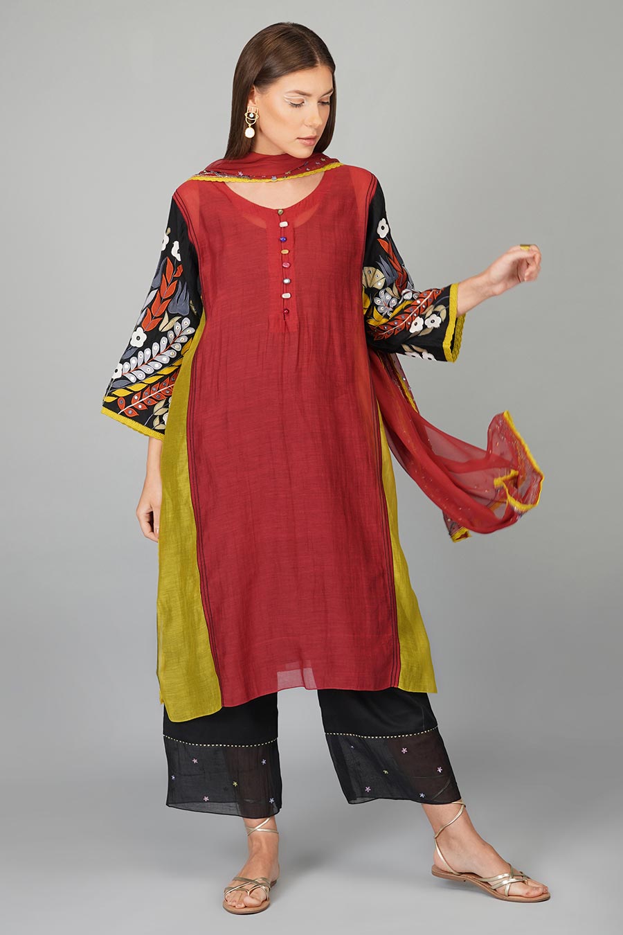 Applique Sleeves Panelled Kurta Set