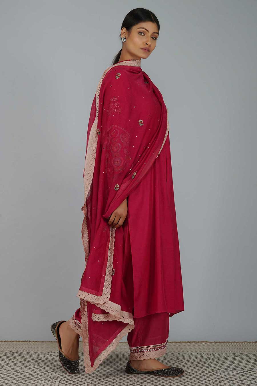 Suzani Flower Pink Kurta Set (Set of 3)