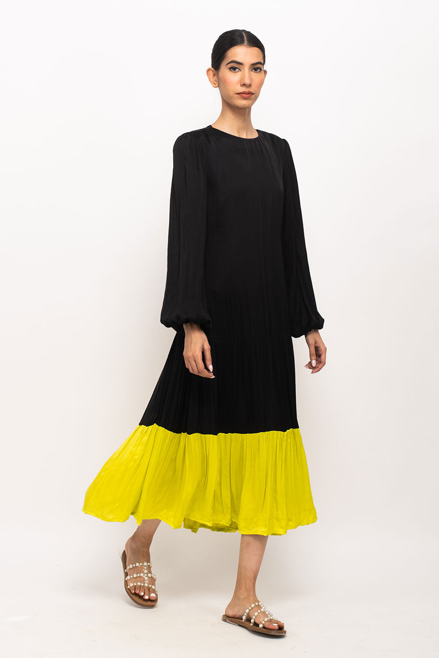 Black-Yellow Gather Maxi Dress