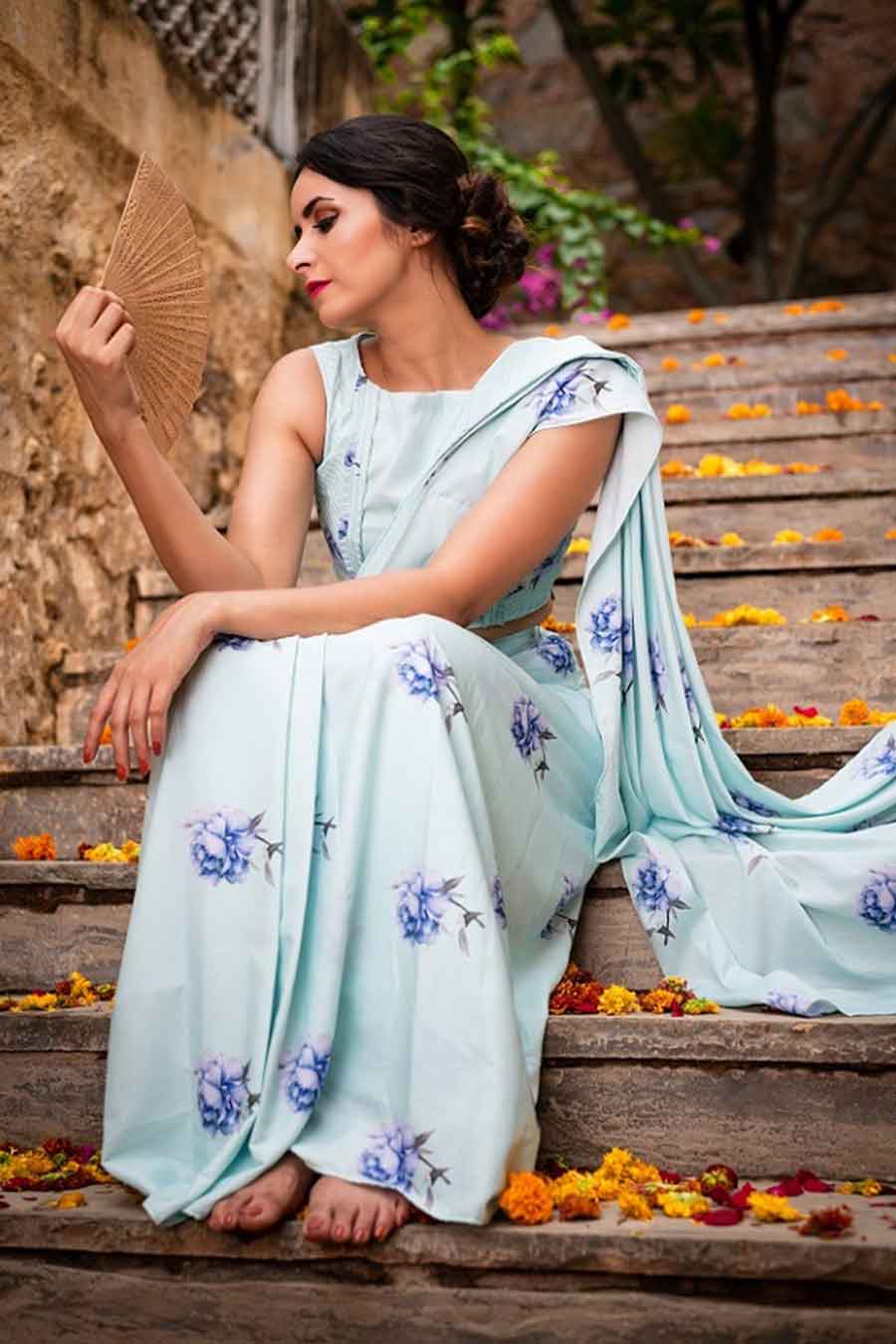 Blue Floral Print Saree & Blouse Set