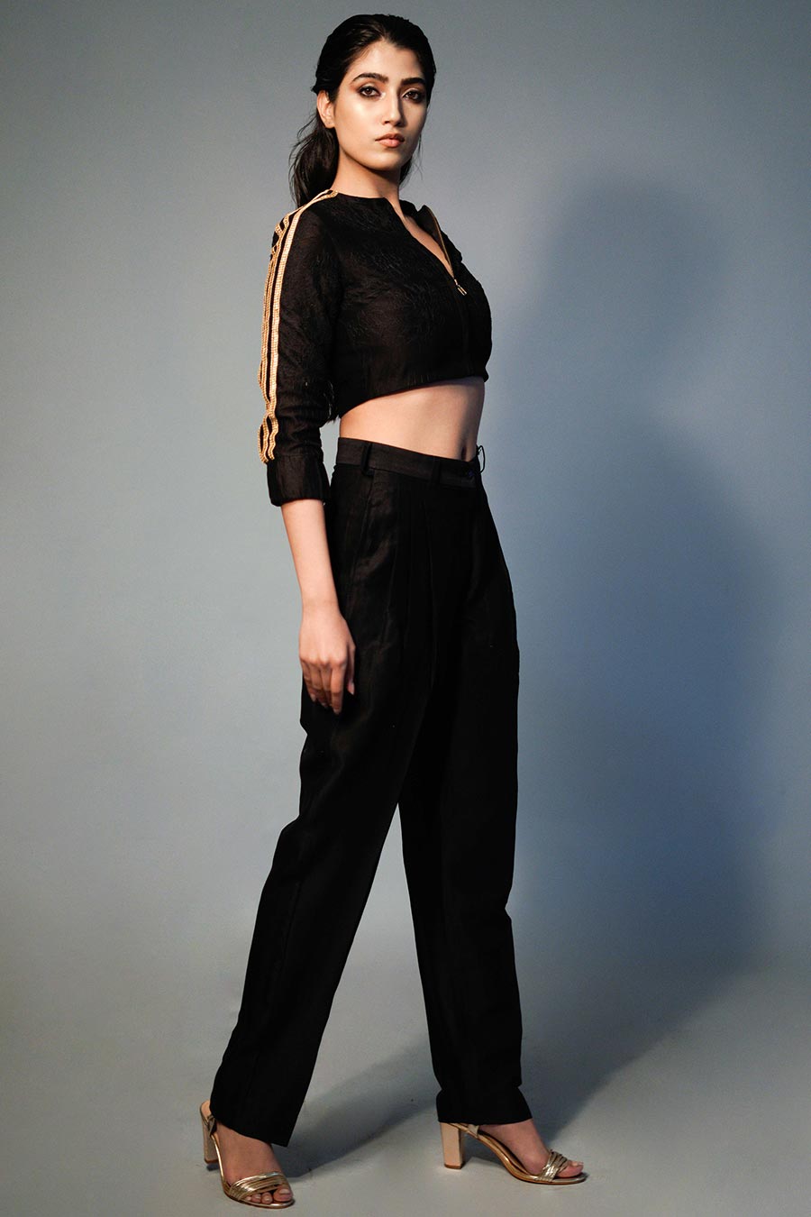 Black Single Pleated Chanderi Pants